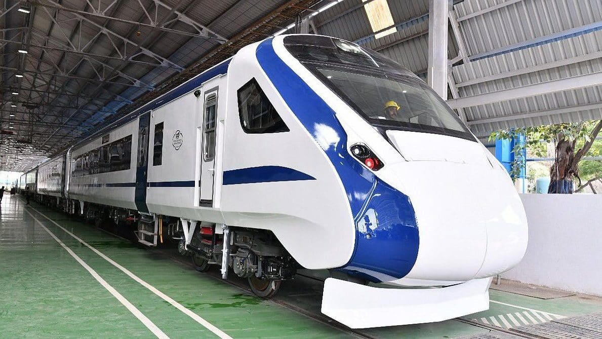 Vande Bharat Express : दिल्ली से कटरा जाना हुआ आसान जानें-किराया और टाइमिंग