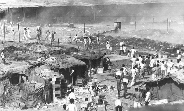1984 Riots: आखिर क्यों हुए थे 1984 में दंगे, जानिए इनसे जुड़ी दर्दनाक कहानी… 1984 Riots: आखिर क्यों हुए थे 1984 में दंगे, जानिए इनसे जुड़ी दर्दनाक कहानी...