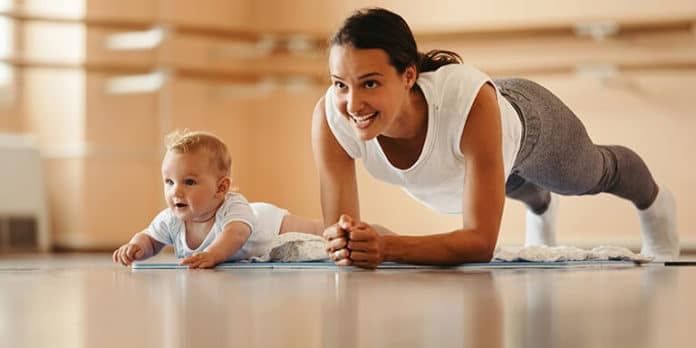 गर्भावस्था (Pregnancy) के बाद आए मोटापे को ऐसे करें दूर गर्भावस्था (Pregnancy) के बाद आए मोटापे को ऐसे करें दूर