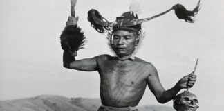 क्या आप कोन्याक जनजाति के खूनी अतीत के बारे में जानते हैं? (Facts about Naga Tribe in Hindi) क्या आप कोन्याक जनजाति के खूनी अतीत के बारे में जानते हैं? (Facts about Naga Tribe in Hindi)