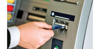 Covid 19: Lockdown में ATM से पैसा नहीं निकाल पा रहें हैं, तो बैंक पहुंचाएगा आपके घर तक कैश Covid 19: Lockdown में ATM से पैसा नहीं निकाल पा रहें हैं, तो बैंक पहुंचाएगा आपके घर तक कैश