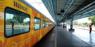 ट्रेन के लेट होने पर यात्रियों को मिलेगा पैसा वापिस (11 Facts about Tejas Train in Hindi) ट्रेन के लेट होने पर यात्रियों को मिलेगा पैसा वापिस (11 Facts about Tejas Train in Hindi)