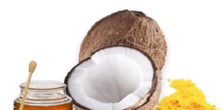 झुर्रियों से बचना है तो ऐसे करें नारियल तेल का इस्तेमाल coconut with honey