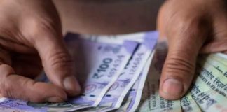 लॉकडाउन में बिहार के बाहर फंसे लोगों को सरकार देगी 1,000 रुपये, ऐसे करें अप्लाई money