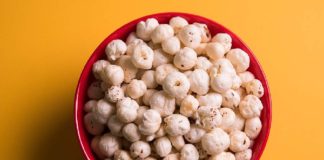 जानिए कैसे बनता है मखाना और इसके अनेक फायदे makhana