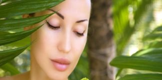 अगर पाना चाहते है बेदाग त्वचा तो ऐसे लगाएं एलोवेरा जेल aloe vera on face