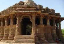 जानिए मोढ़ेरा स्थित विश्व प्रसिद्ध सूर्य मंदिर की खास बातें जिसका PM मोदी ने शेयर किया वीडियो modhera temple